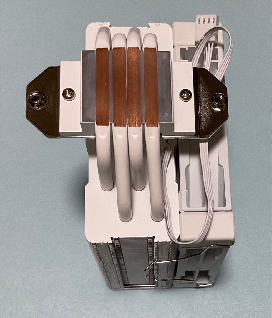 【自作PC】オープンフレーム+CPUクーラー+ライザーケーブル