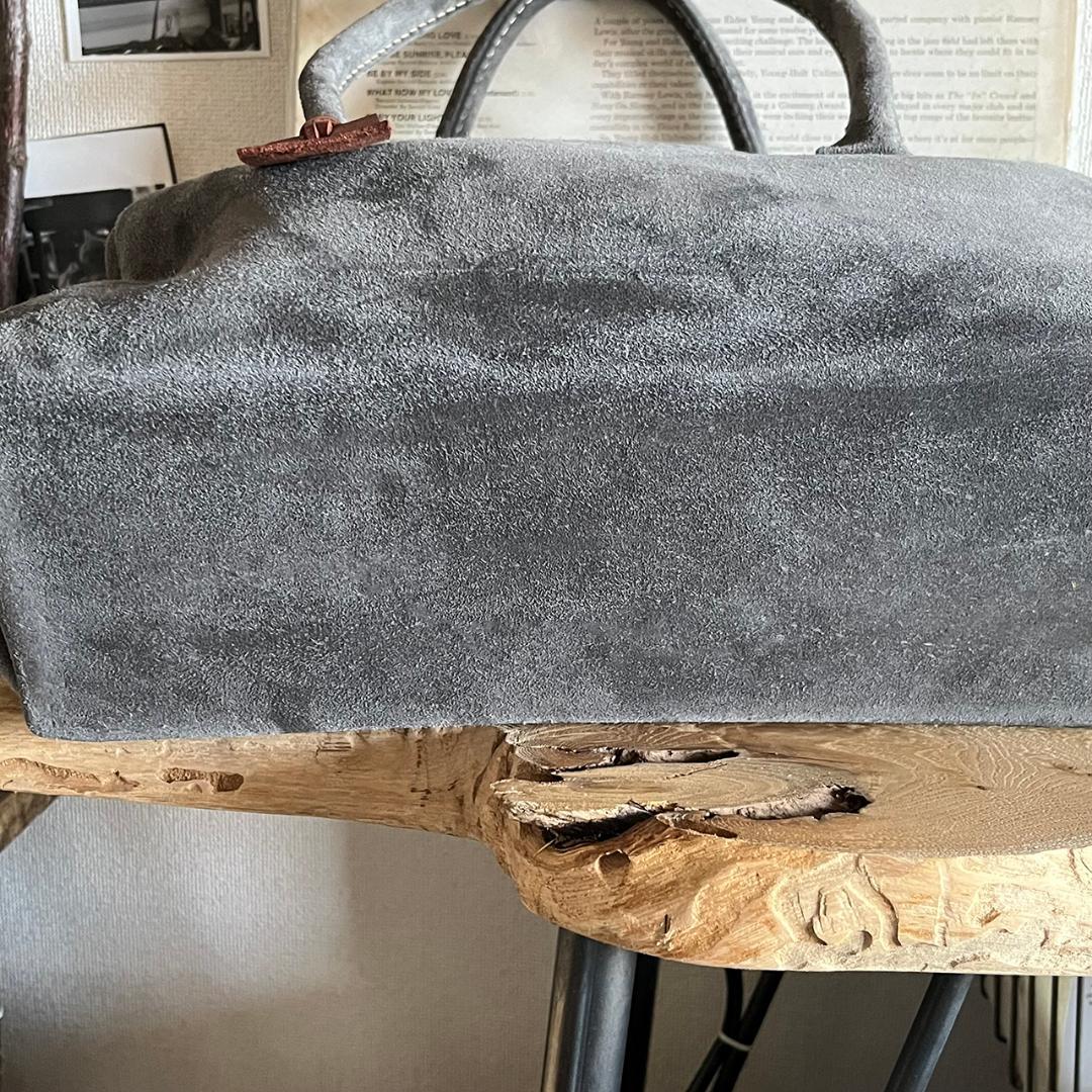 グレー スエード ボストンバッグ　kudu革ボストンバッグ　シンプル　秋冬バッグ