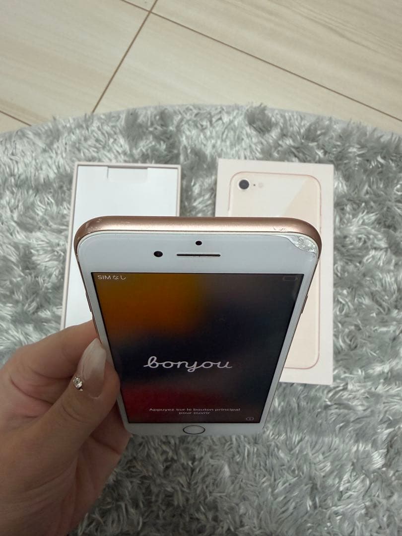 iPhone 8 64GB ゴールド　SIMフリー