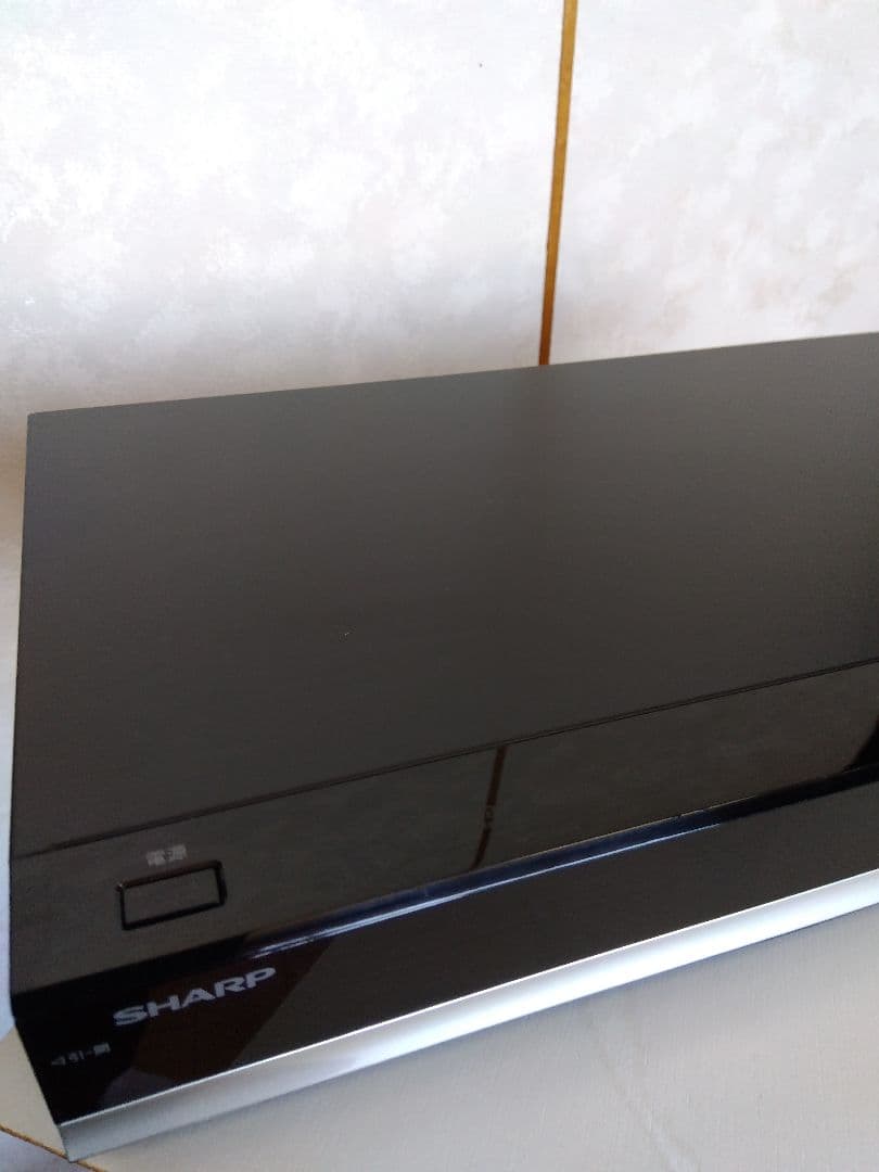 AQUOS　ブルーレイレコーダBD-W580　 純正リモコン付き 【2016年】