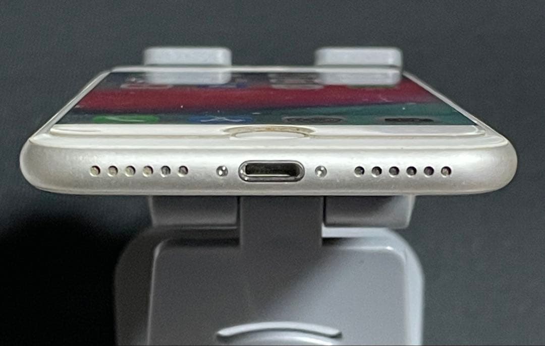 スマートフォン本体 iPhone 8 64GB