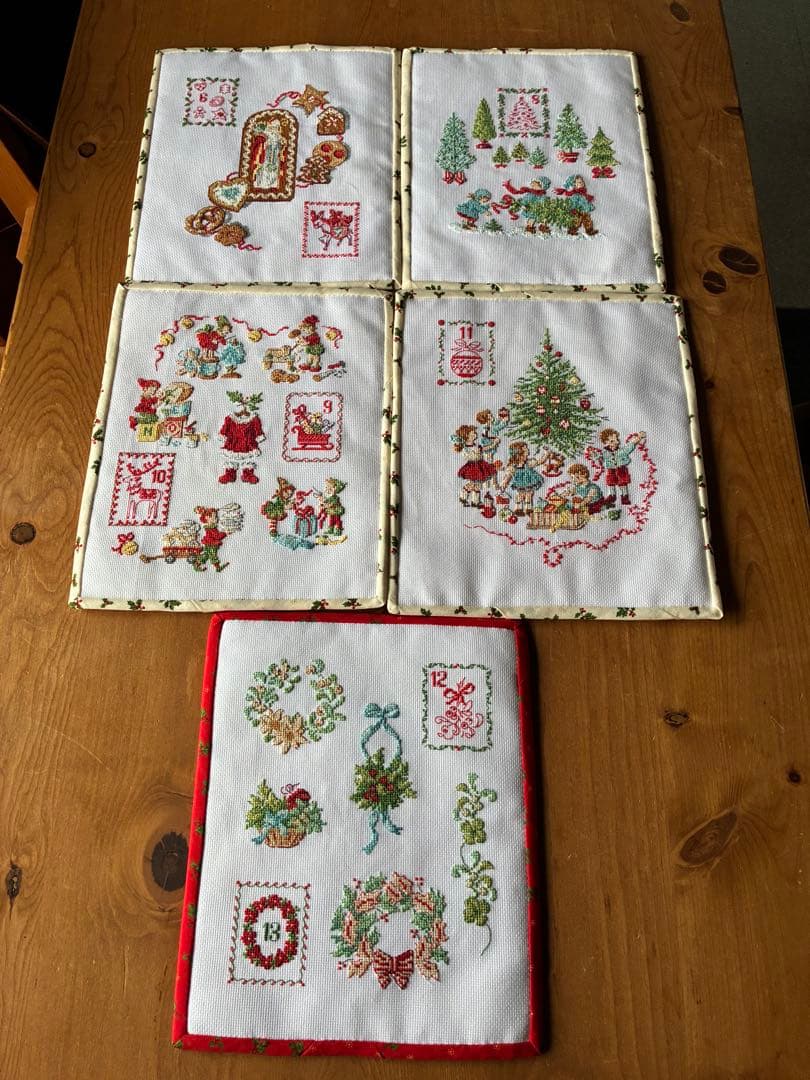 クロスステッチ完成品【アドベントカレンダー風】