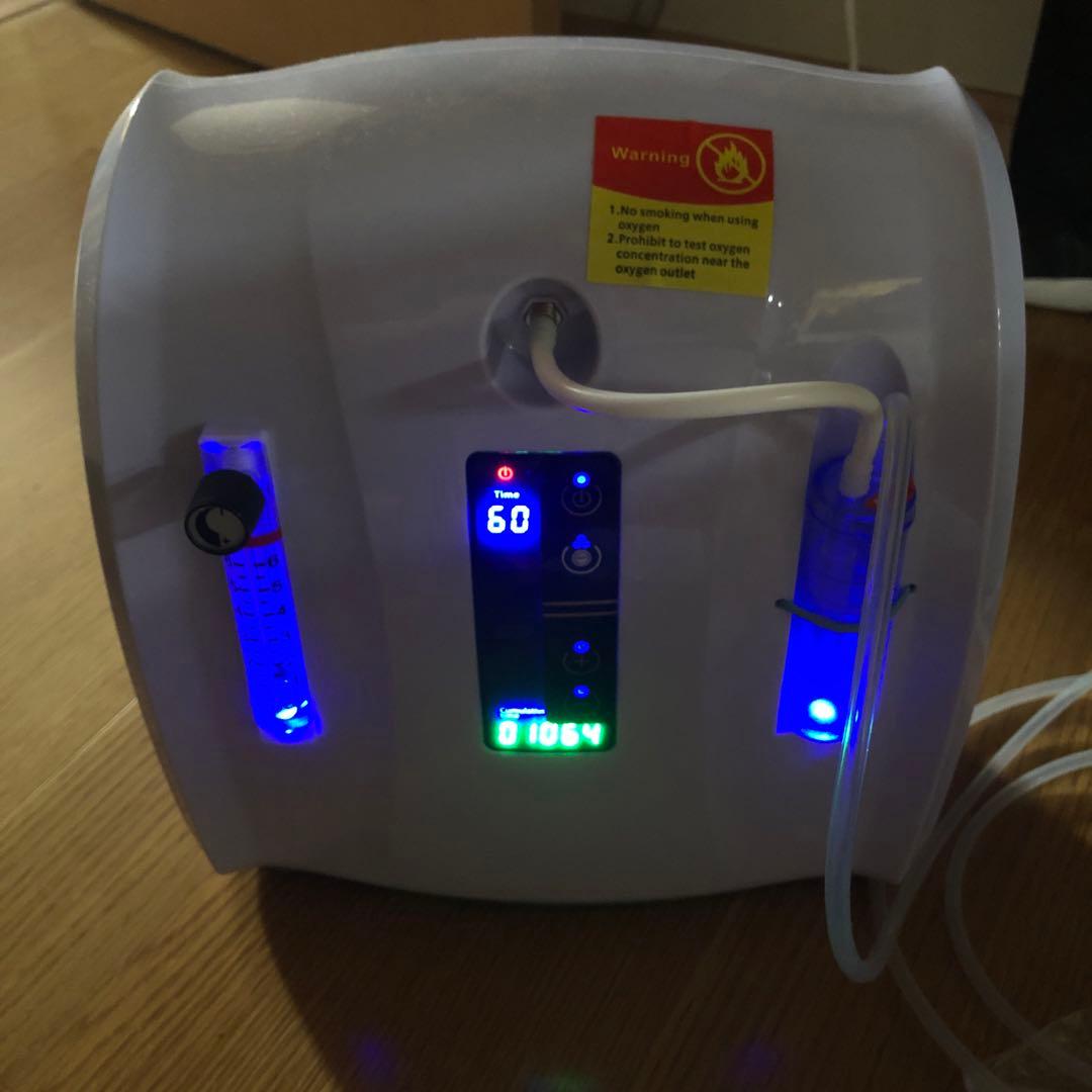 酸素濃縮器　中古品　作動確認済み