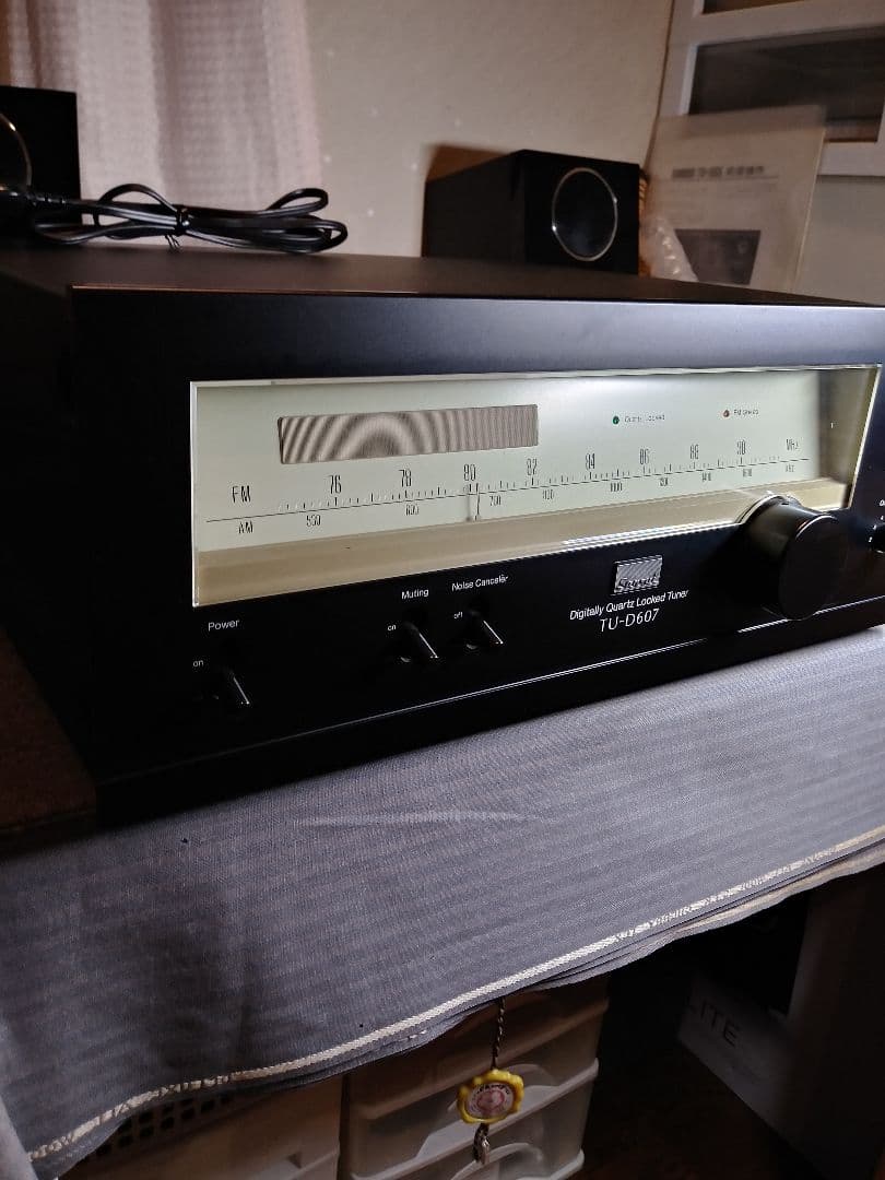 (美品動作品)　チューナー SANSUI TU-D607
