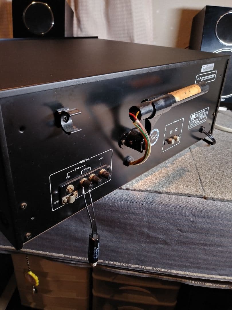 (美品動作品)　チューナー SANSUI TU-D607