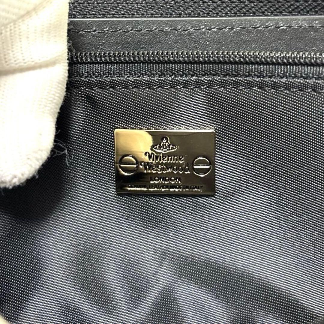 美品✨Vivienne Westwood 長財布　ラウンドジップ　エンボス　黒