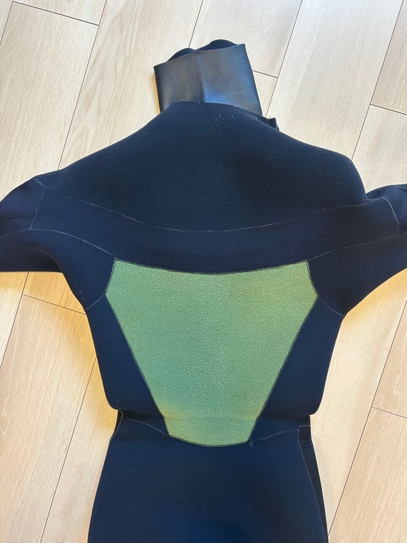 AIRTIGHT ドライスーツ　MLサイズ