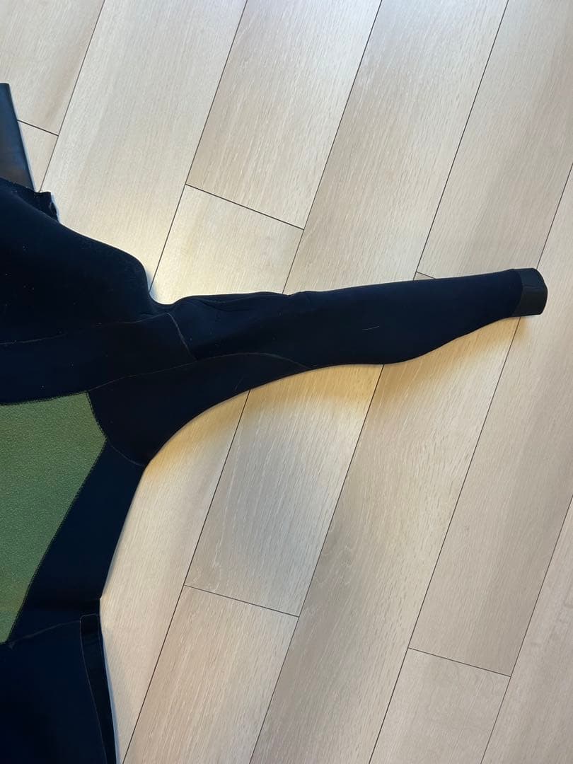 AIRTIGHT ドライスーツ　MLサイズ