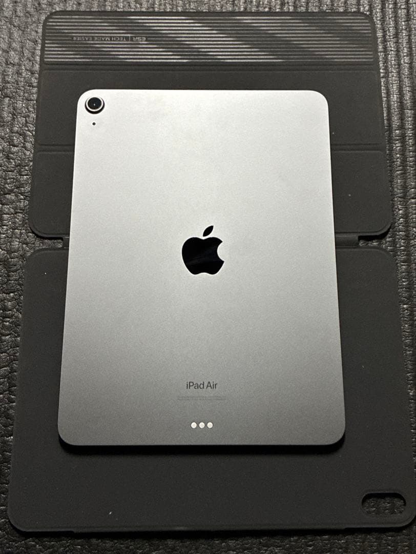 iPad Air 第5世代 256GB Wi-Fi 割れなし ケース付