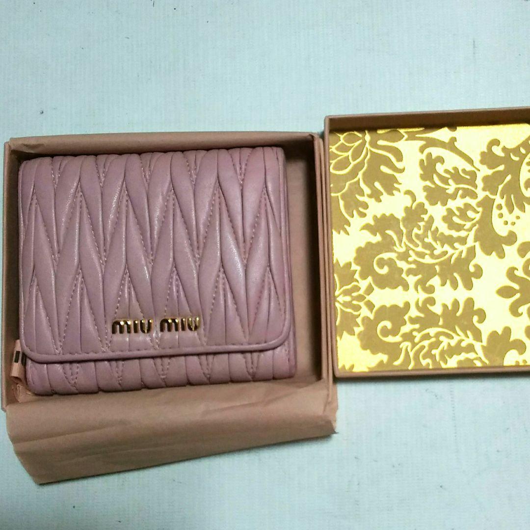 MIUMIU 二つ折り財布 ピンク