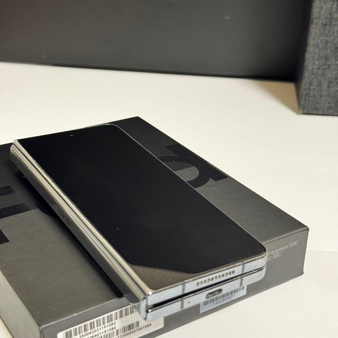 Galaxy Z Fold 4 docomo 本体