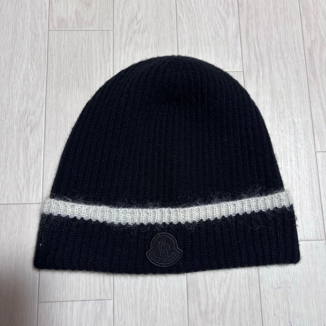 極美品　モンクレール　ビーニー　ニット帽　UNI 国内正規品 4K41