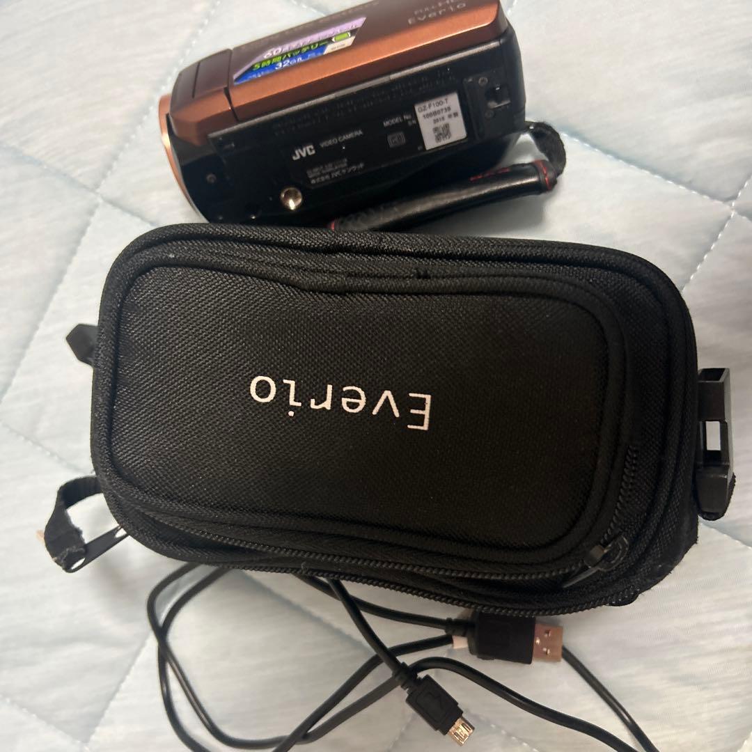 JVC GZ-E100 60倍ズーム ビデオカメラ