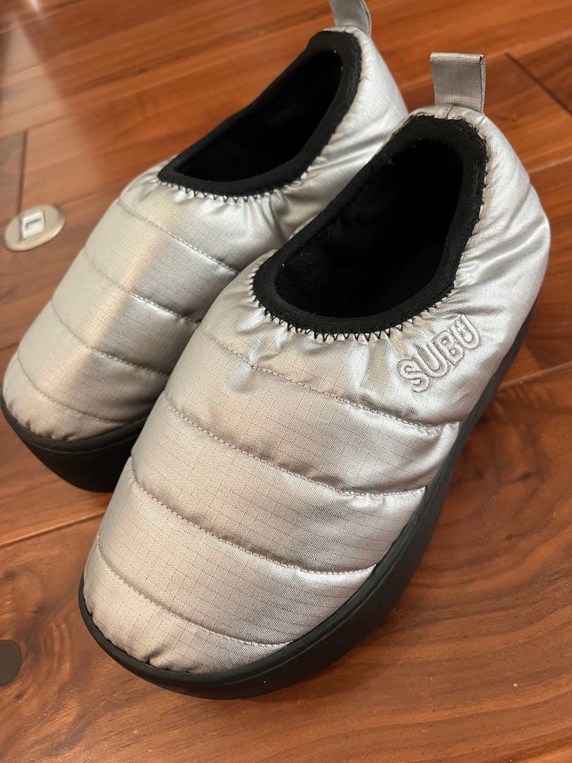 SUBU シルバー 厚底ナイロン スリッパ 収納袋付き