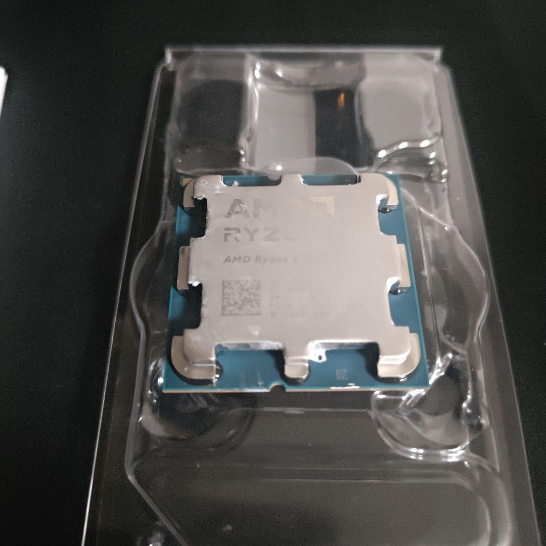 動作確認済み AMD Ryzen5 8400f ほぼ未使用 クーラー付き