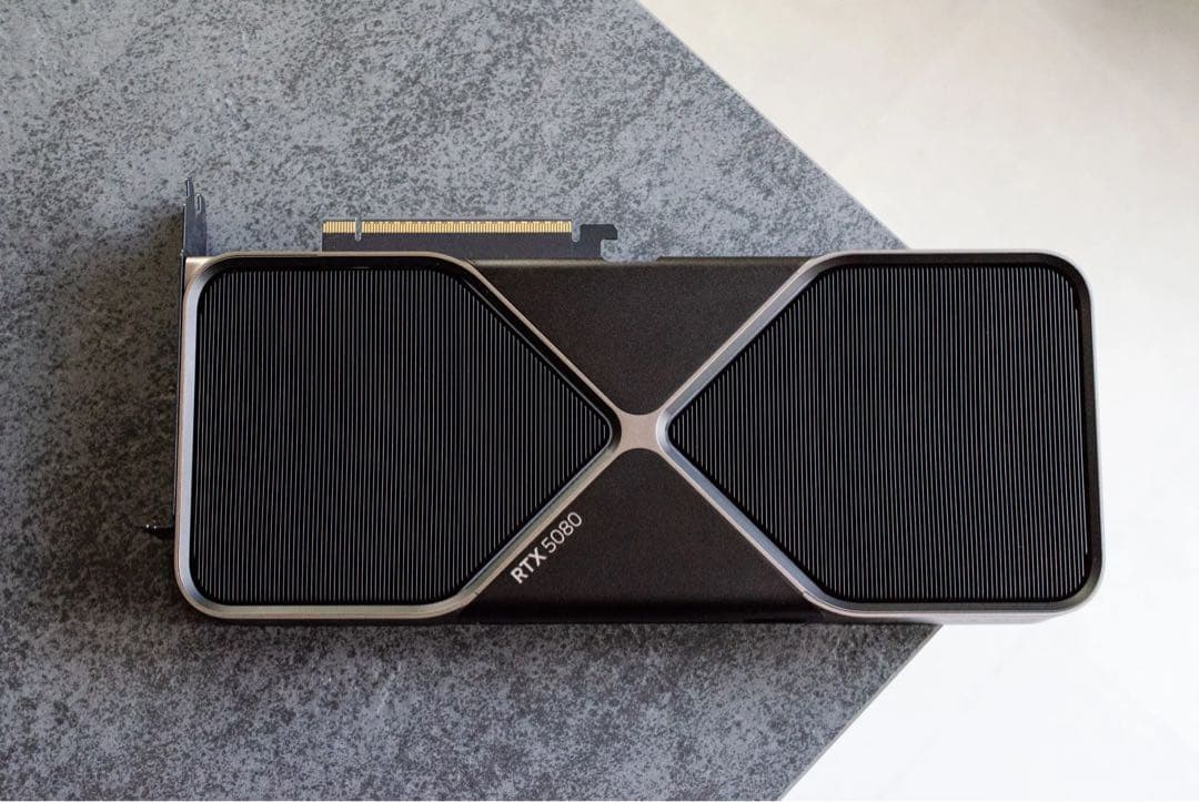 【レア物・未開封】NVIDIA RTX5080 Founders Edition