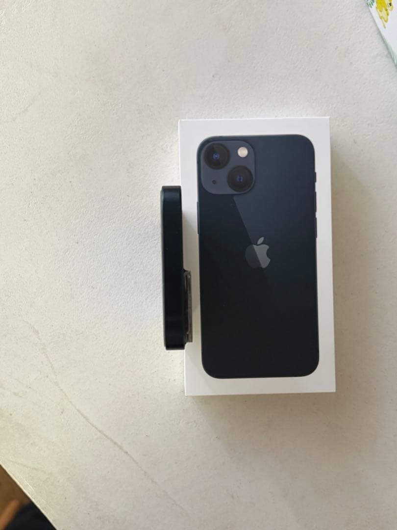 Apple iPhone 13 mini ブラック 本体