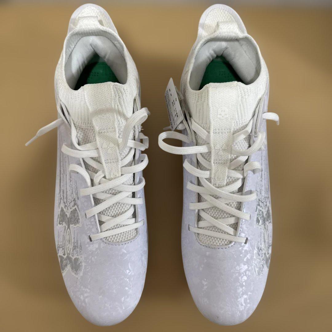 Under Armour スパイクシューズ ホワイト　通販元値33500円