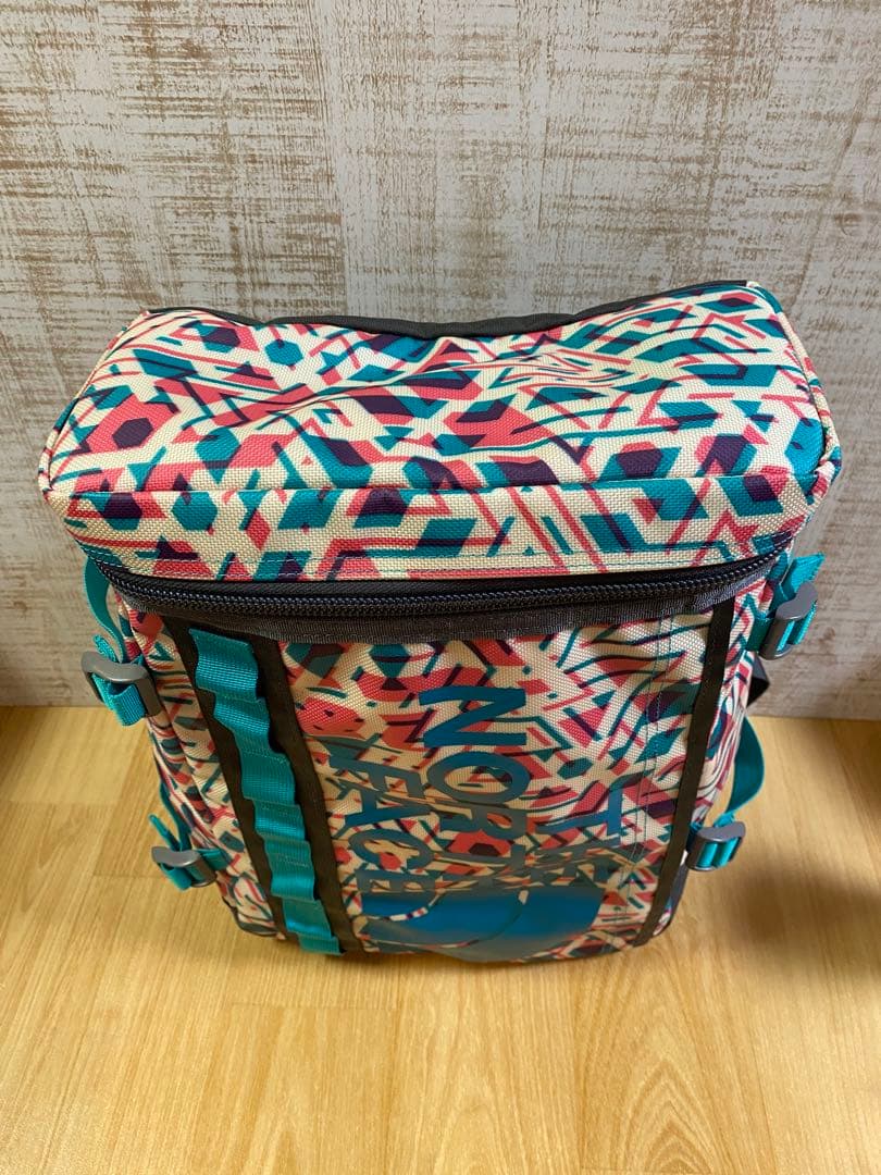 美品 THE NORTH FACE ノースフェイス ヒューズボックス　21L