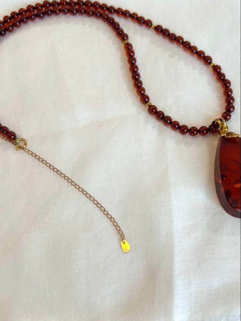 琥珀　べっ甲　１８金　K18 ネックレス　ペンダント