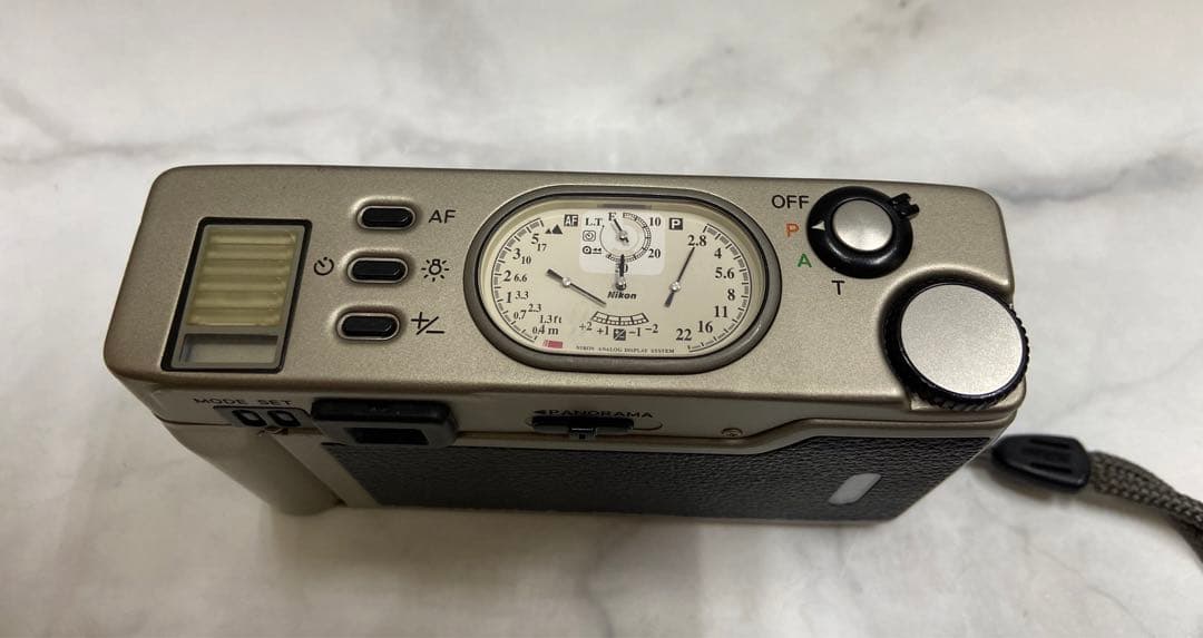 Nikon 35Ti フィルムカメラ（動作未確認）