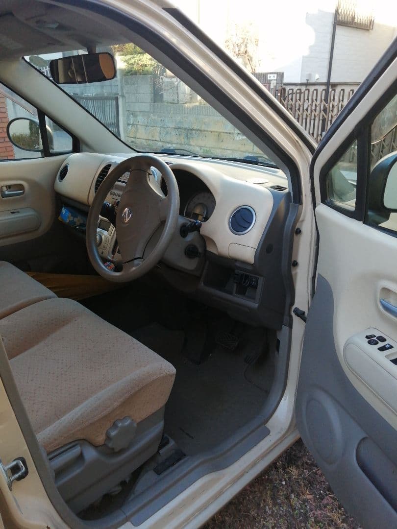 格安パーツ取りに！　走行は可能ですがやや難あり　車検R8/2/19　日産MOCO