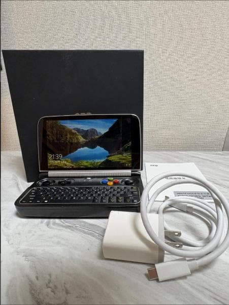 GPD WIN2 128GB 携帯型ゲーミングPC