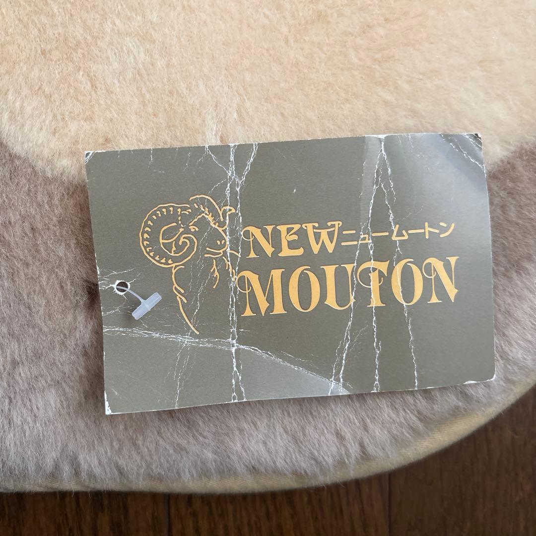 新品未使用品　ムートン羊毛100% ラグマット　敷きパッド　100×200 cm