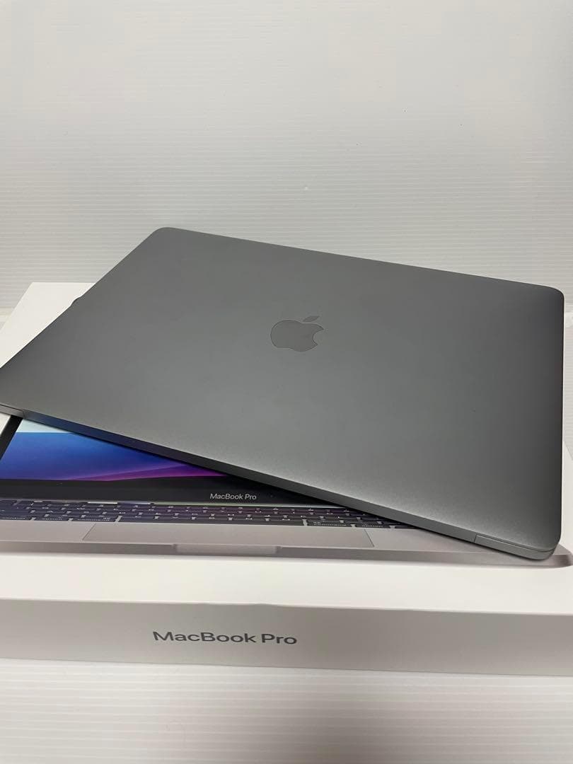【極美品】M1 MacBook Pro 13インチ 512GB