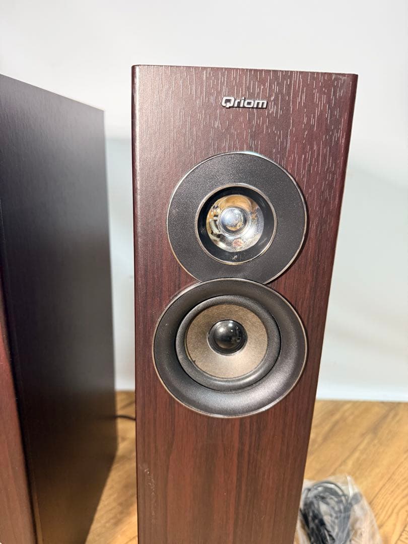 ◆YAMAZEN◆タワー型アンプ内蔵ダブルスピーカー◆ウーファー付き◆Qriom