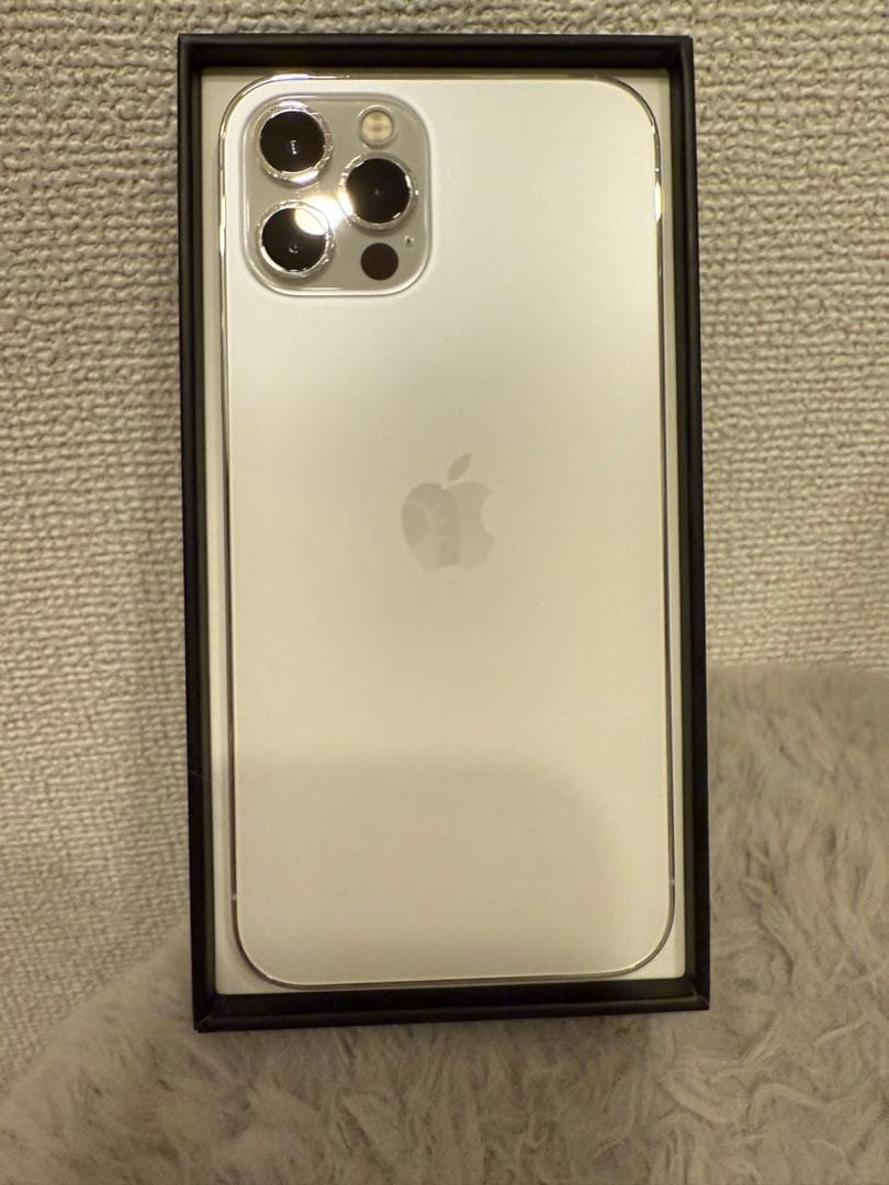 Apple iPhone 12Pro シルバー SIMフリー