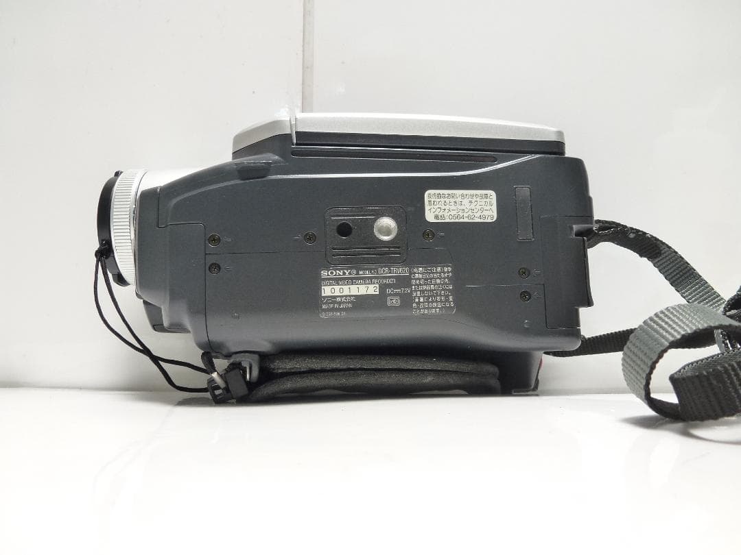 希少　動作品　SONY ソニービデオカメラ　 DCR-TRV620　8mmテープ