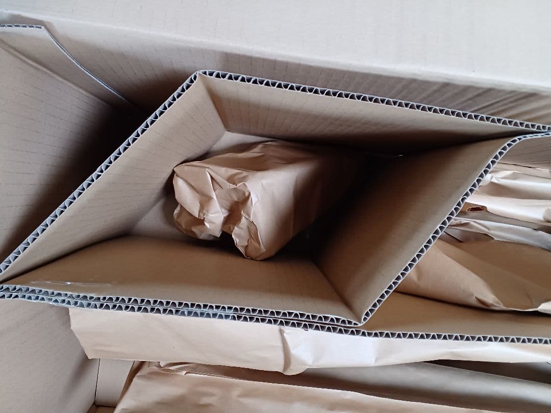 ヤリスクロモデリスタ　サイドスカート 新品未使用　運転席側プラチナホワイトパール