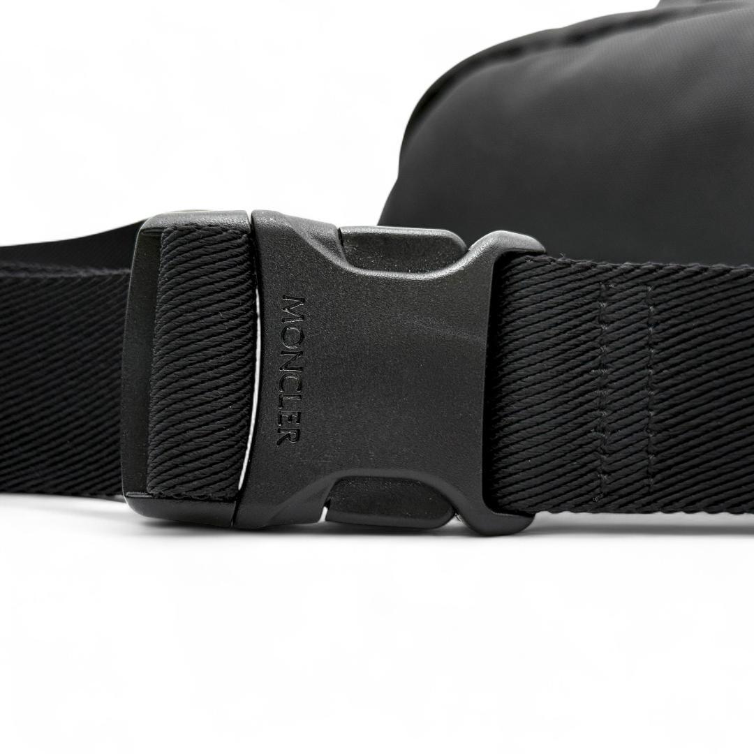 K6601 モンクレール DURANCE ボディバッグ ポリアミド ポリエステル