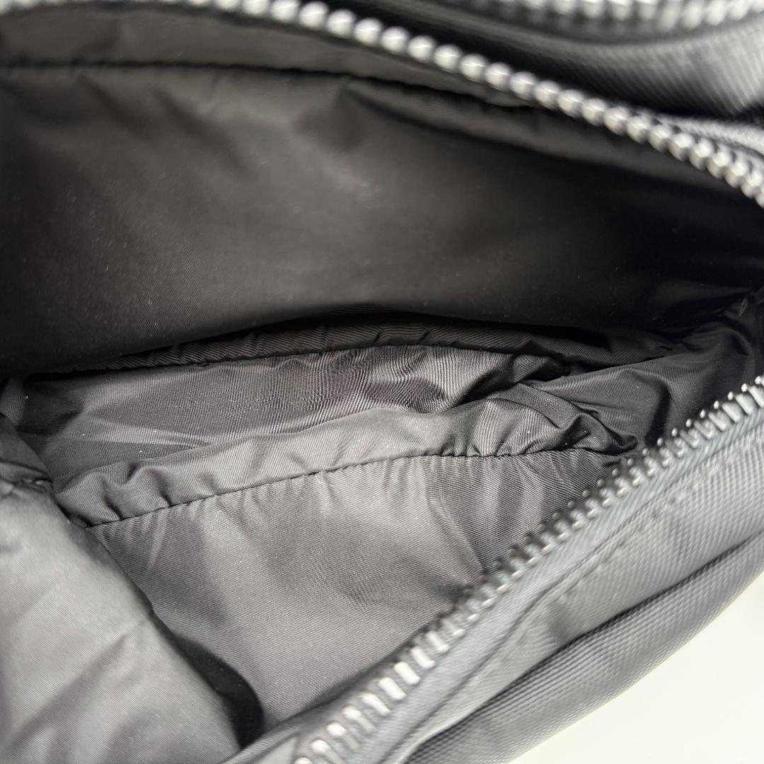 K6601 モンクレール DURANCE ボディバッグ ポリアミド ポリエステル