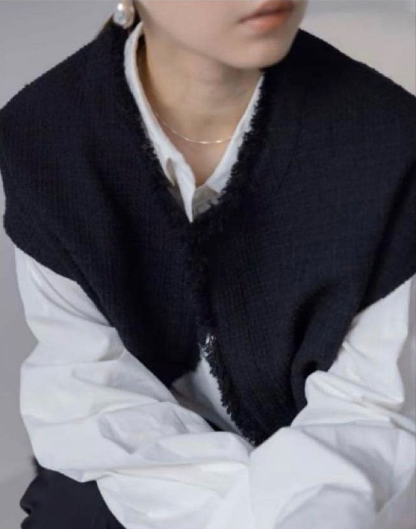 【美品】Na.e ナエ　Novel Tweed Vest_black