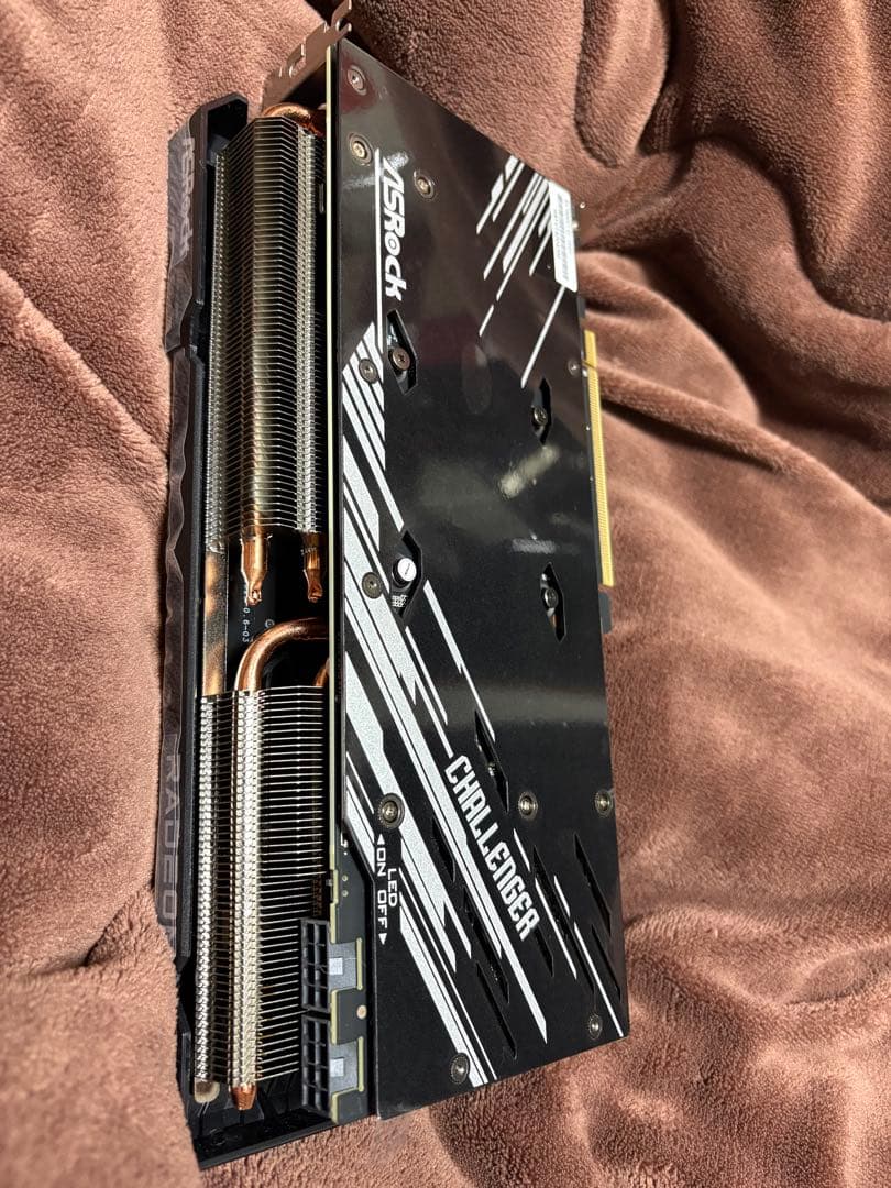 グラフィックボード・グラボ・ビデオカード RX7800XT ASRock