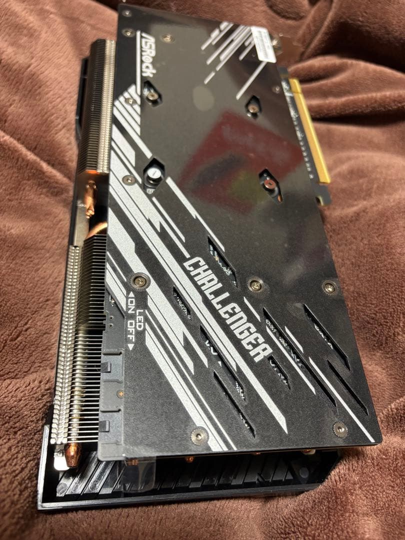 グラフィックボード・グラボ・ビデオカード RX7800XT ASRock
