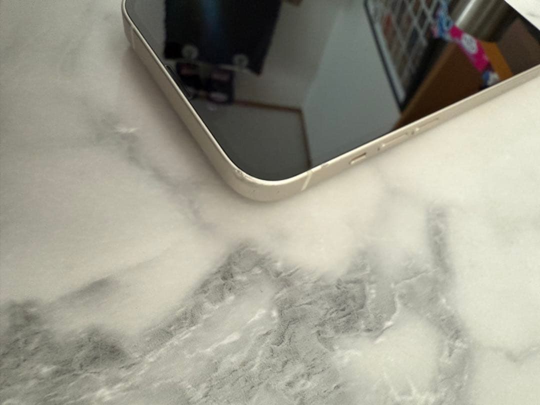 iPhone13 本体　128GB