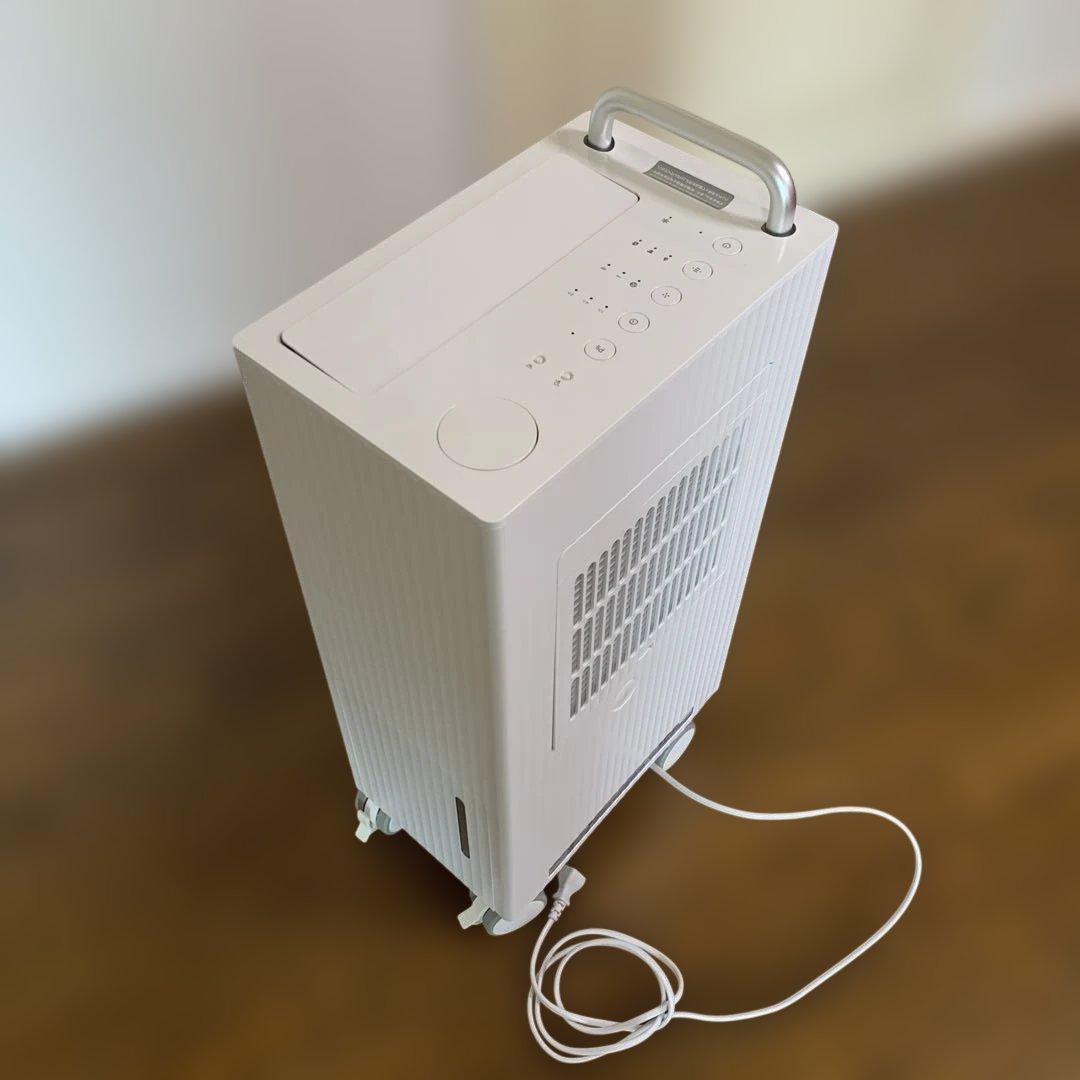 【美品】デザイン × 除湿力　cado 除湿機 型番DH-C7100