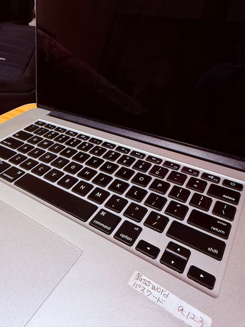 MacBook Pro 15インチ 2015 i7 16GB 512GB