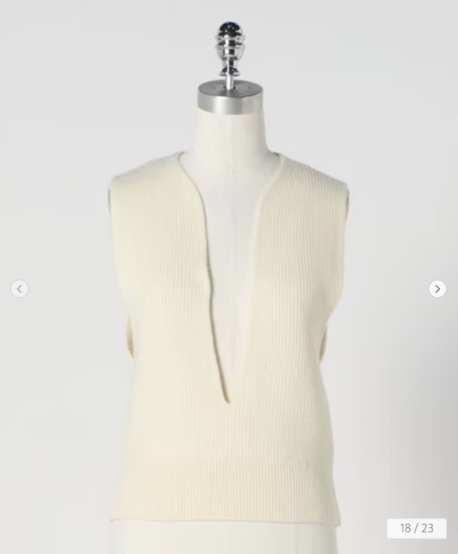 お値下❣️LOEFF スリットネック ベスト2025AW