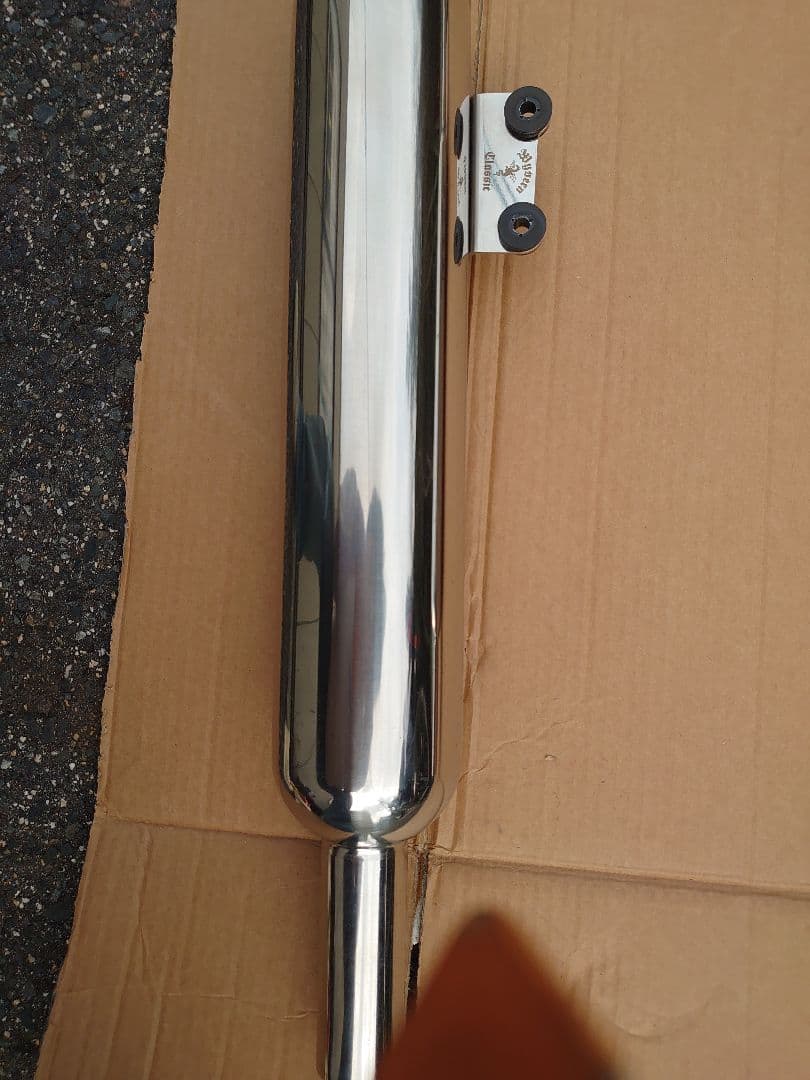 w650 アールズギアマフラー．（車検対応品）激安です早い者勝ち！