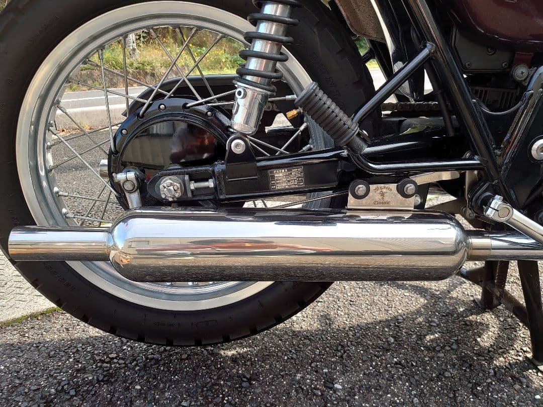 w650 アールズギアマフラー．（車検対応品）激安です早い者勝ち！