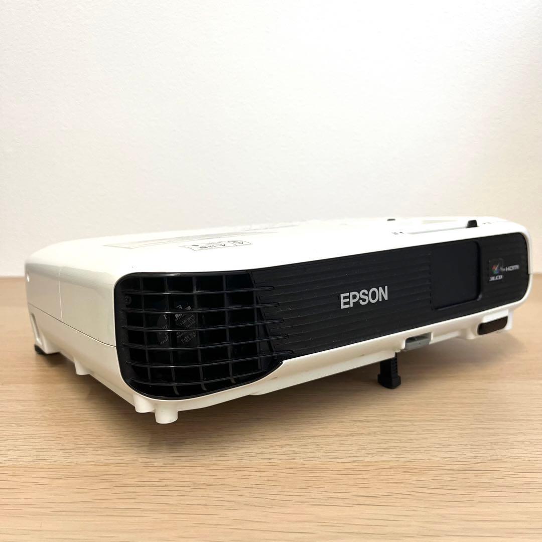EPSON EB-S04 プロジェクター 本体 付属品あり