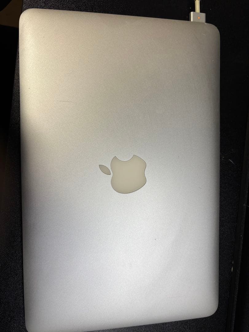 MacBook Air (11-inch, Early 2015) 本体