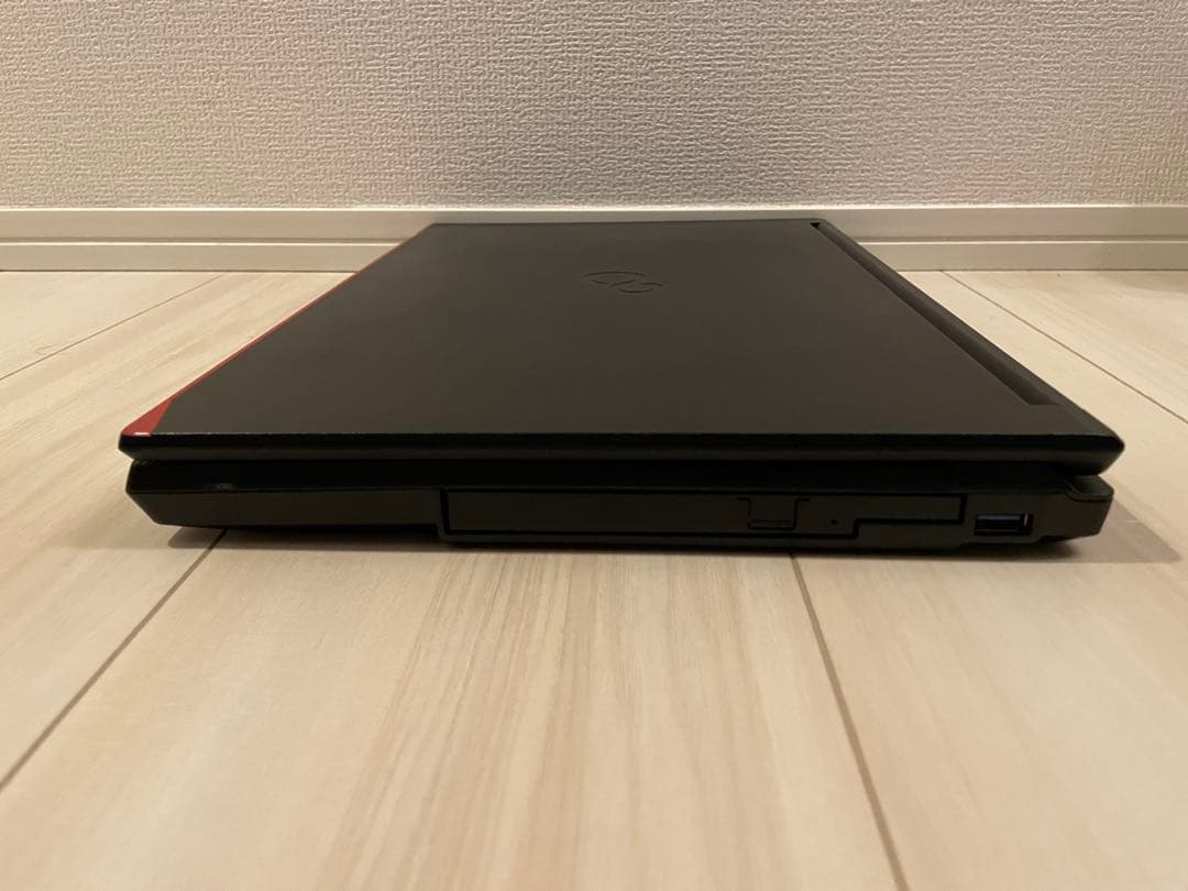 富士通 A5511/G i3 11世代256GB DVDドライブ Office