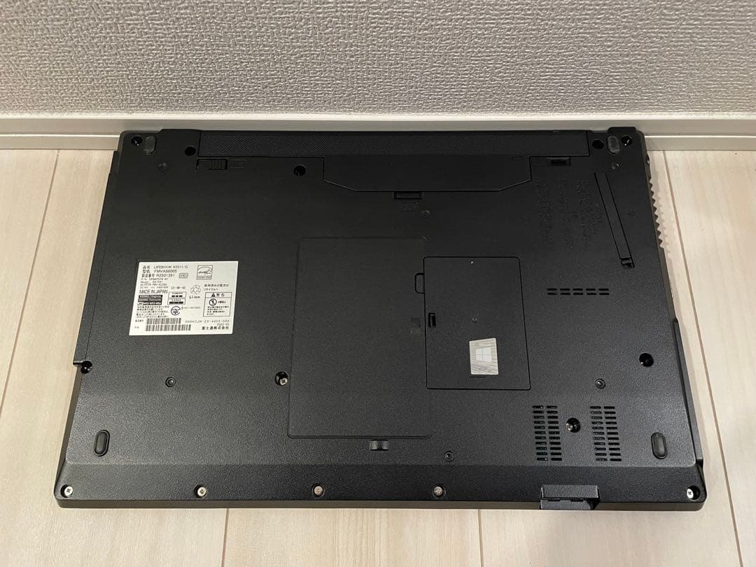 富士通 A5511/G i3 11世代256GB DVDドライブ Office