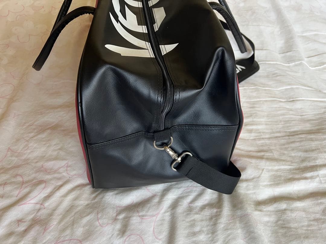 VENUM ダッフルバッグ 赤/黒