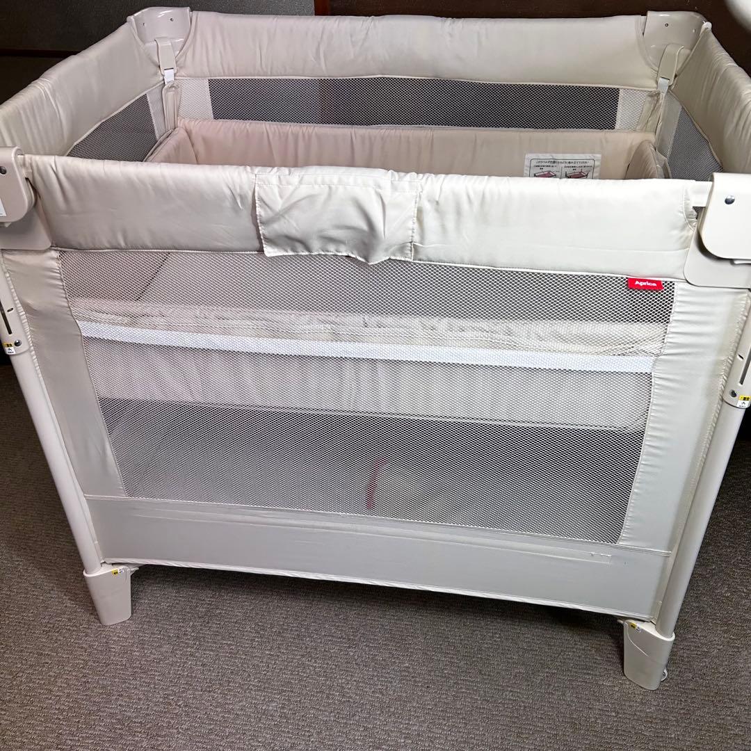 【良品】アップリカ ココネルエアー ベビーベッド　ミルクWH　ホワイト